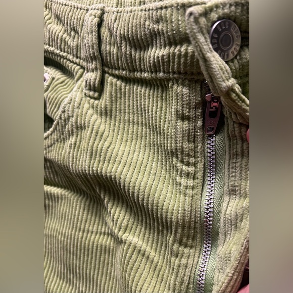 Urban Outfitters Lime Green High Rise WideLeg Jeans Y2K Street Wear Sz 31 (30”) - Picture 10 of 13